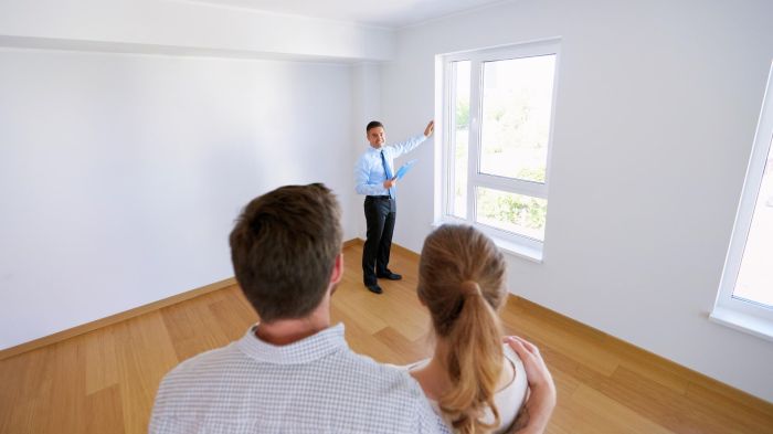 Эксперты: доходы половины риелторов в России выросли в 2025 году